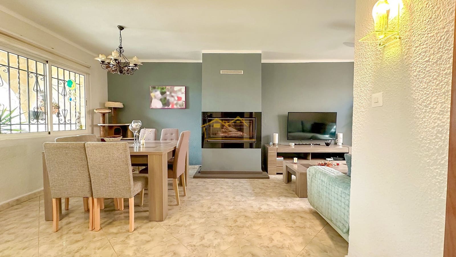 3 soveværelse Rækkehus til salg i Nerja med swimmingpool - € 350.000 (Ref: 8473184)