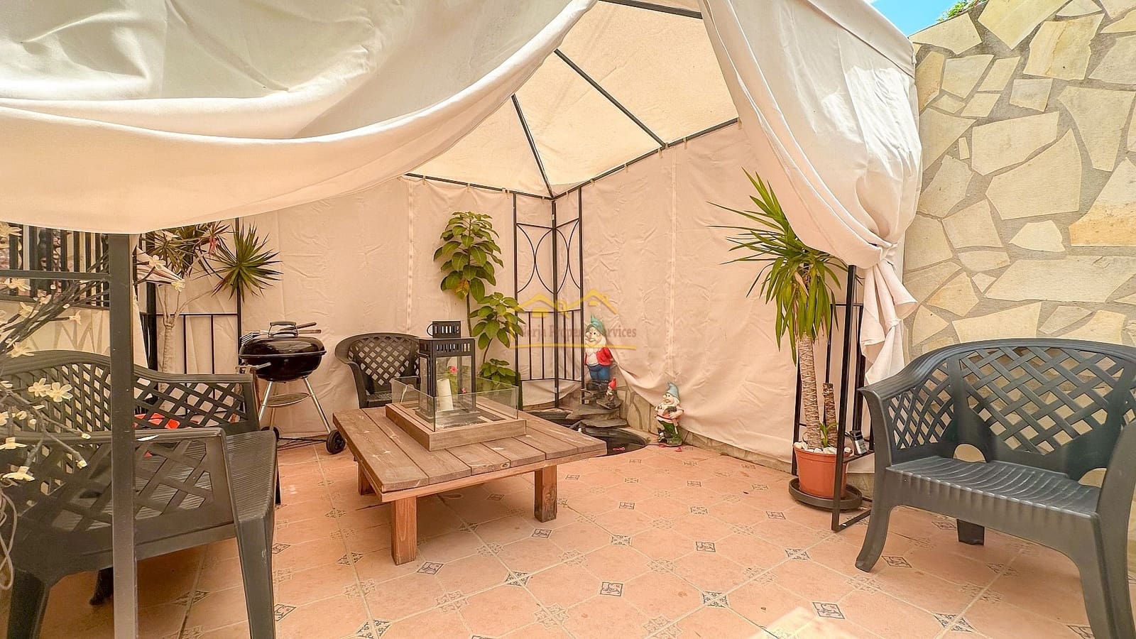 3 soveværelse Rækkehus til salg i Nerja med swimmingpool - € 350.000 (Ref: 8473184)