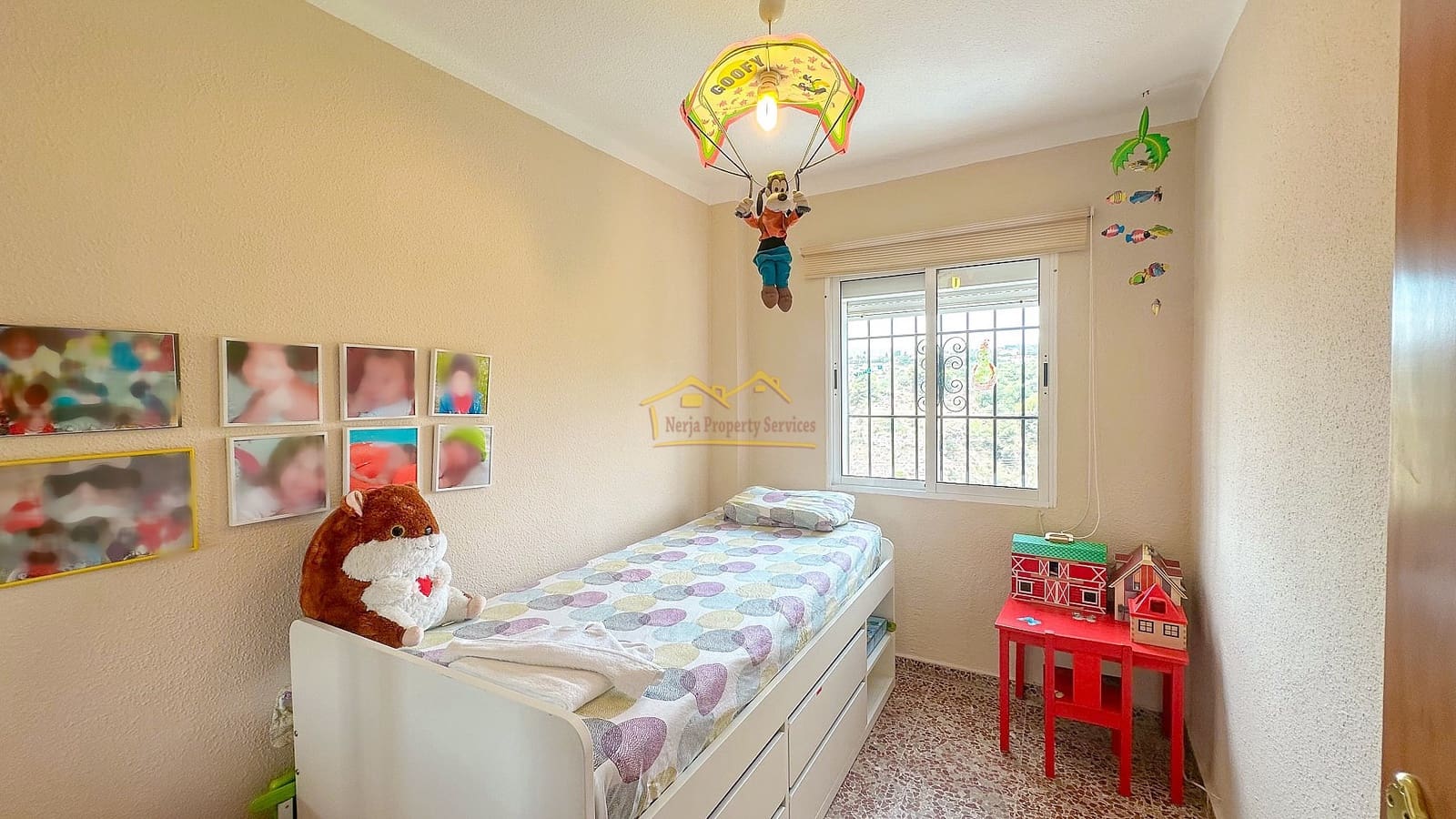 3 soveværelse Rækkehus til salg i Nerja med swimmingpool - € 350.000 (Ref: 8473184)