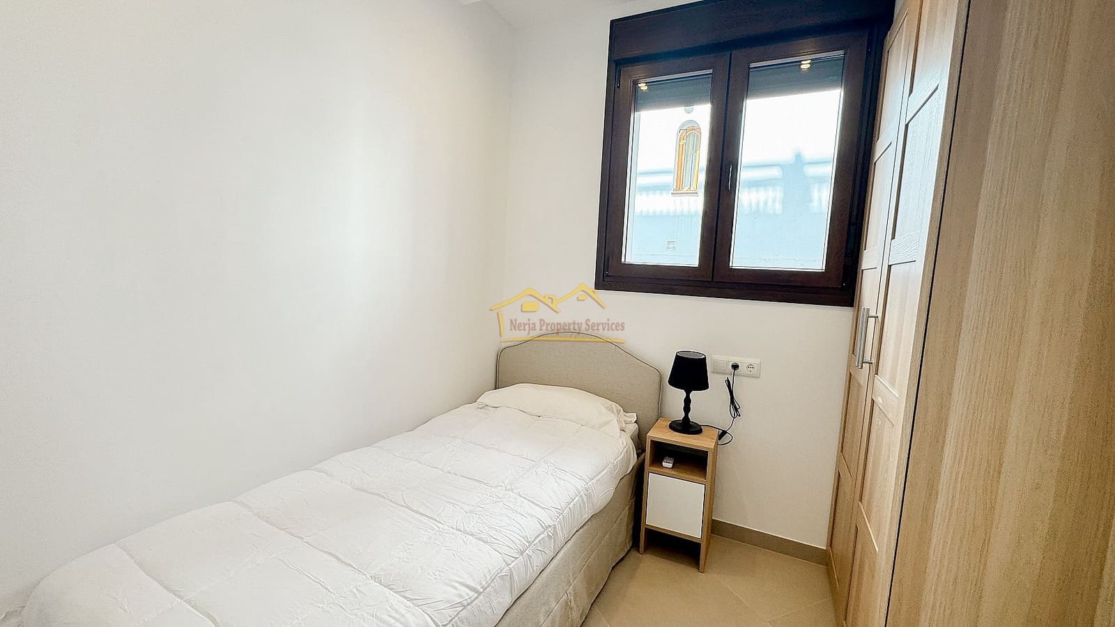 Appartement de 2 chambres à louer à Frigiliana - 900 € (Ref: 8500464)