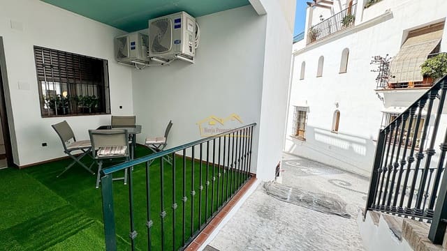 Appartement de 2 chambres à louer à Frigiliana - 900 € (Ref: 8500464)
