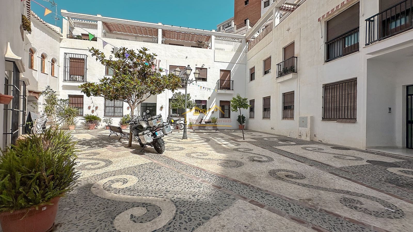 Appartement de 2 chambres à louer à Frigiliana - 900 € (Ref: 8500464)