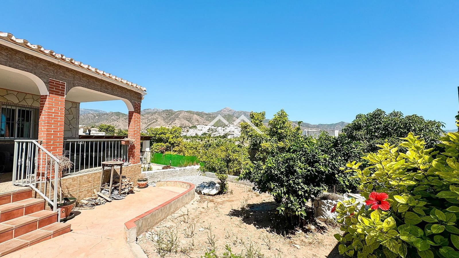 2 chambre Villa/Maison à vendre à Nerja avec piscine - 425 000 € (Ref: 8504938)