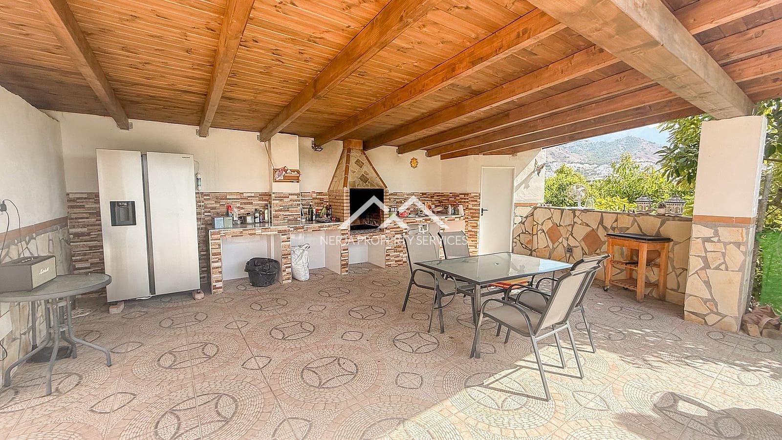 2 chambre Villa/Maison à vendre à Nerja avec piscine - 425 000 € (Ref: 8504938)