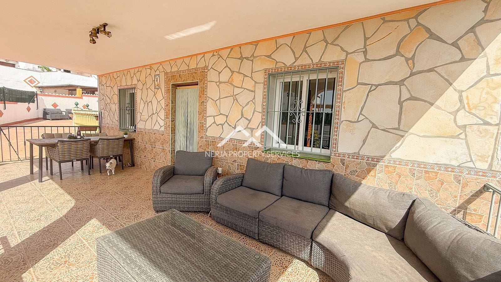 2 chambre Villa/Maison à vendre à Nerja avec piscine - 425 000 € (Ref: 8504938)