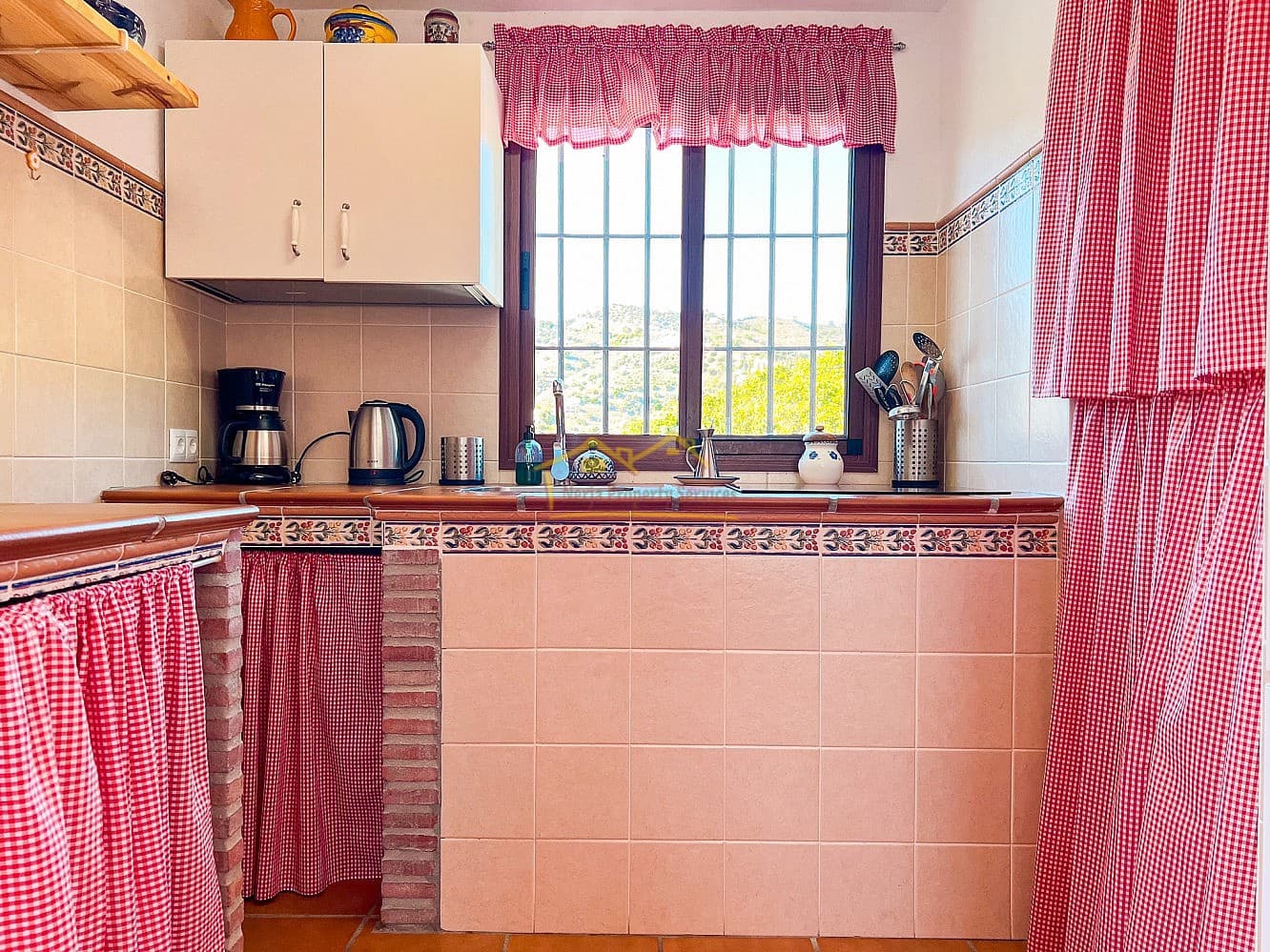 2 soveværelse Villa til salg i Frigiliana med swimmingpool garage - € 360.000 (Ref: 8548223)