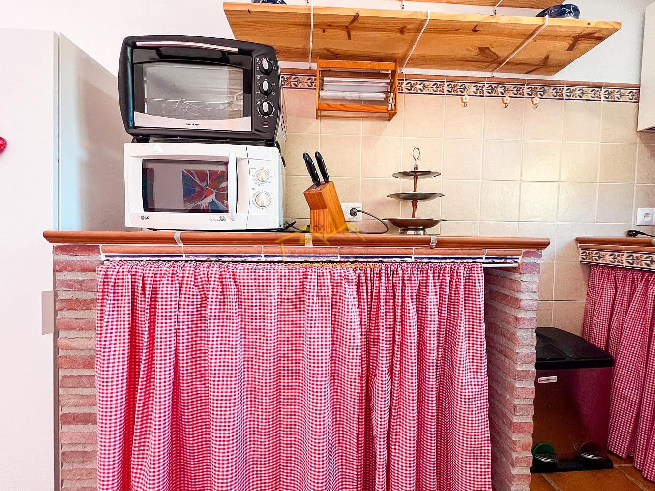 2 soveværelse Villa til salg i Frigiliana med swimmingpool garage - € 360.000 (Ref: 8548223)