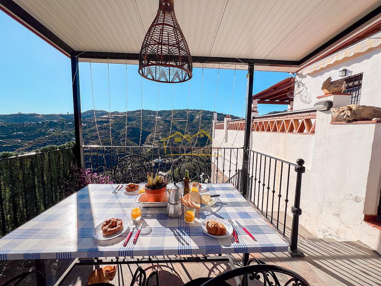 2 soveværelse Villa til salg i Frigiliana med swimmingpool garage - € 360.000 (Ref: 8548223)
