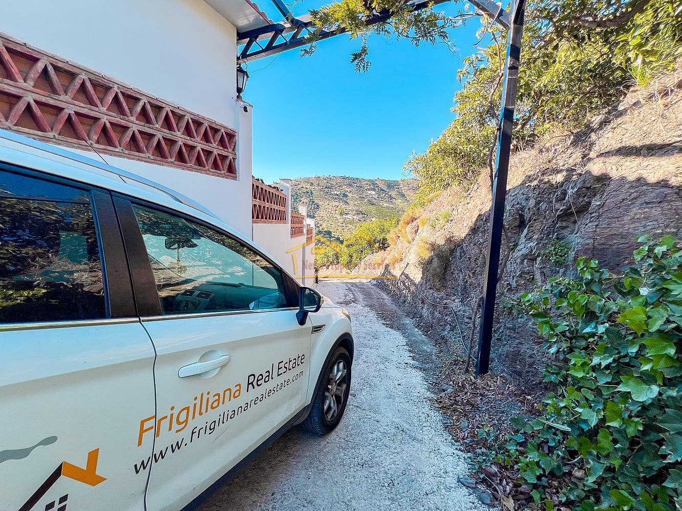 2 soveværelse Villa til salg i Frigiliana med swimmingpool garage - € 360.000 (Ref: 8548223)