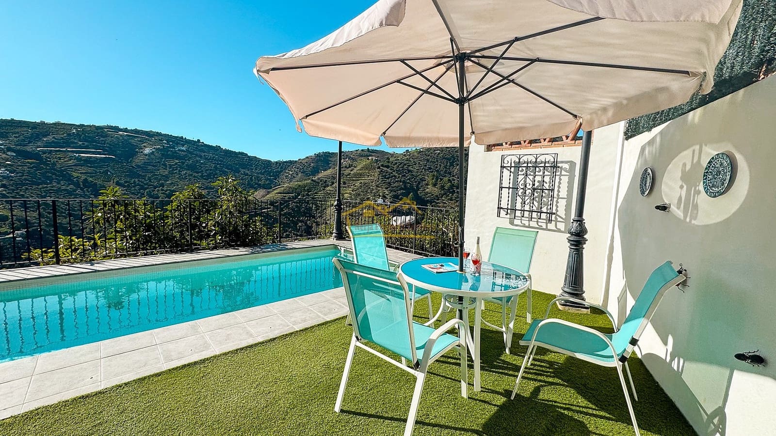 2 soveværelse Villa til salg i Frigiliana med swimmingpool garage - € 360.000 (Ref: 8548223)
