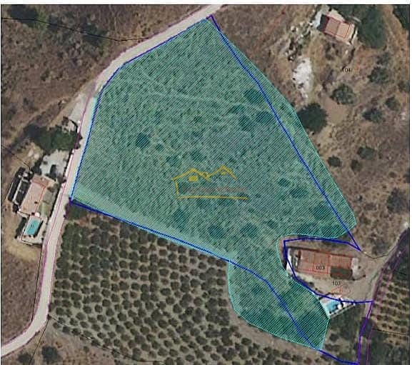 Grunde uden byggetilladelser til salg i Frigiliana - € 154.500 (Ref: 8572635)