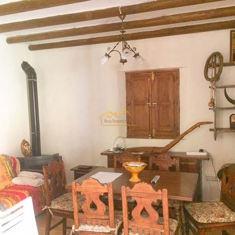 Finka/Dom wiejski na sprzedaż w Frigiliana - 220 000 € (Ref: 8619301)