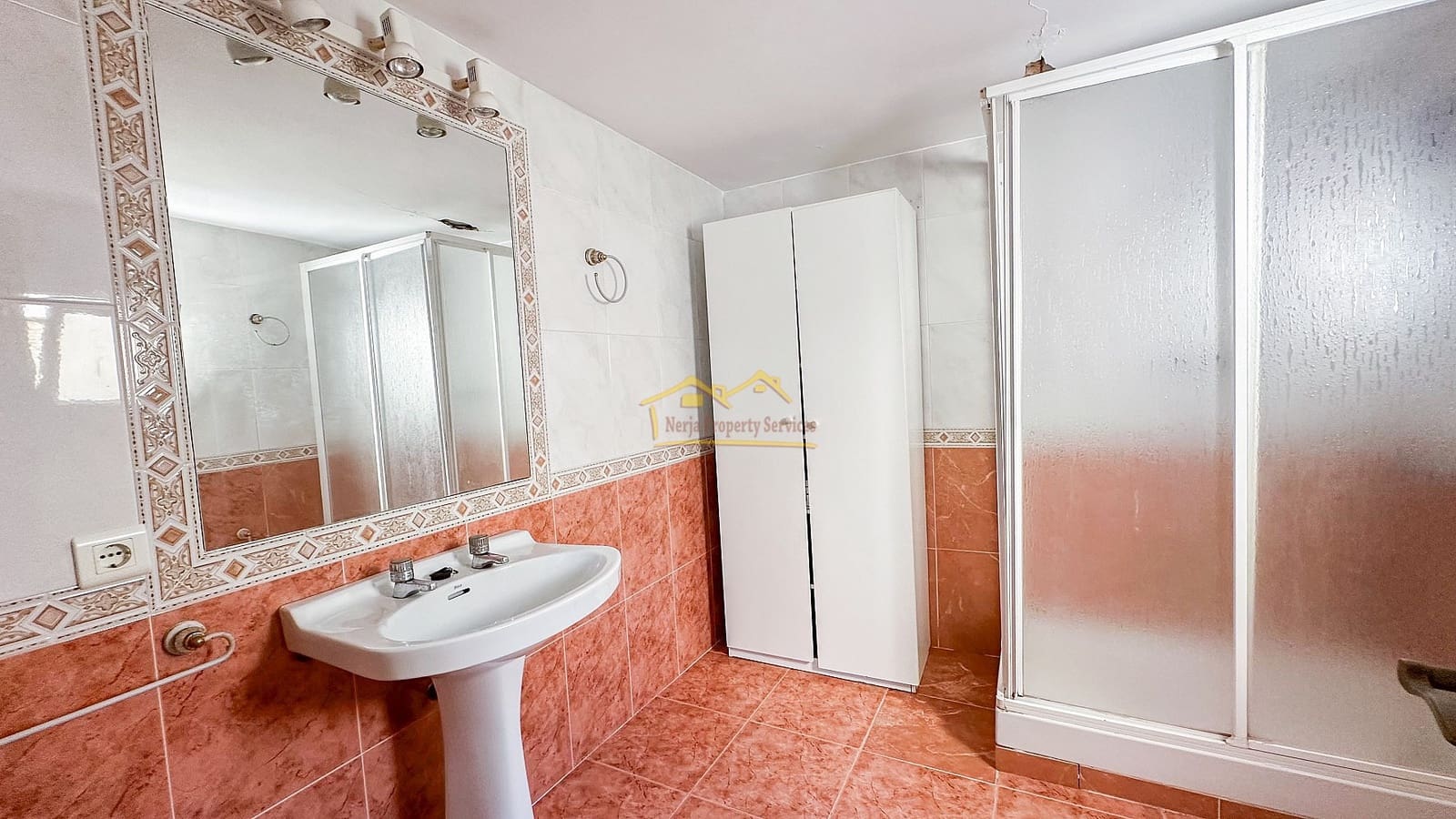 3 soveværelse Villa til salg i Maro - € 307.500 (Ref: 8623199)