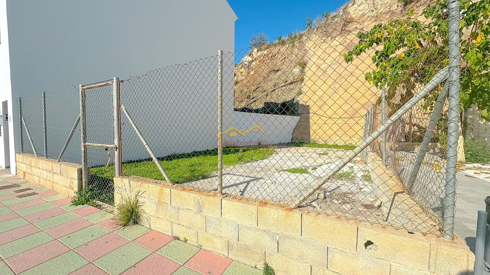 Grunde uden byggetilladelser til salg i Frigiliana - € 289.000 (Ref: 8633731)