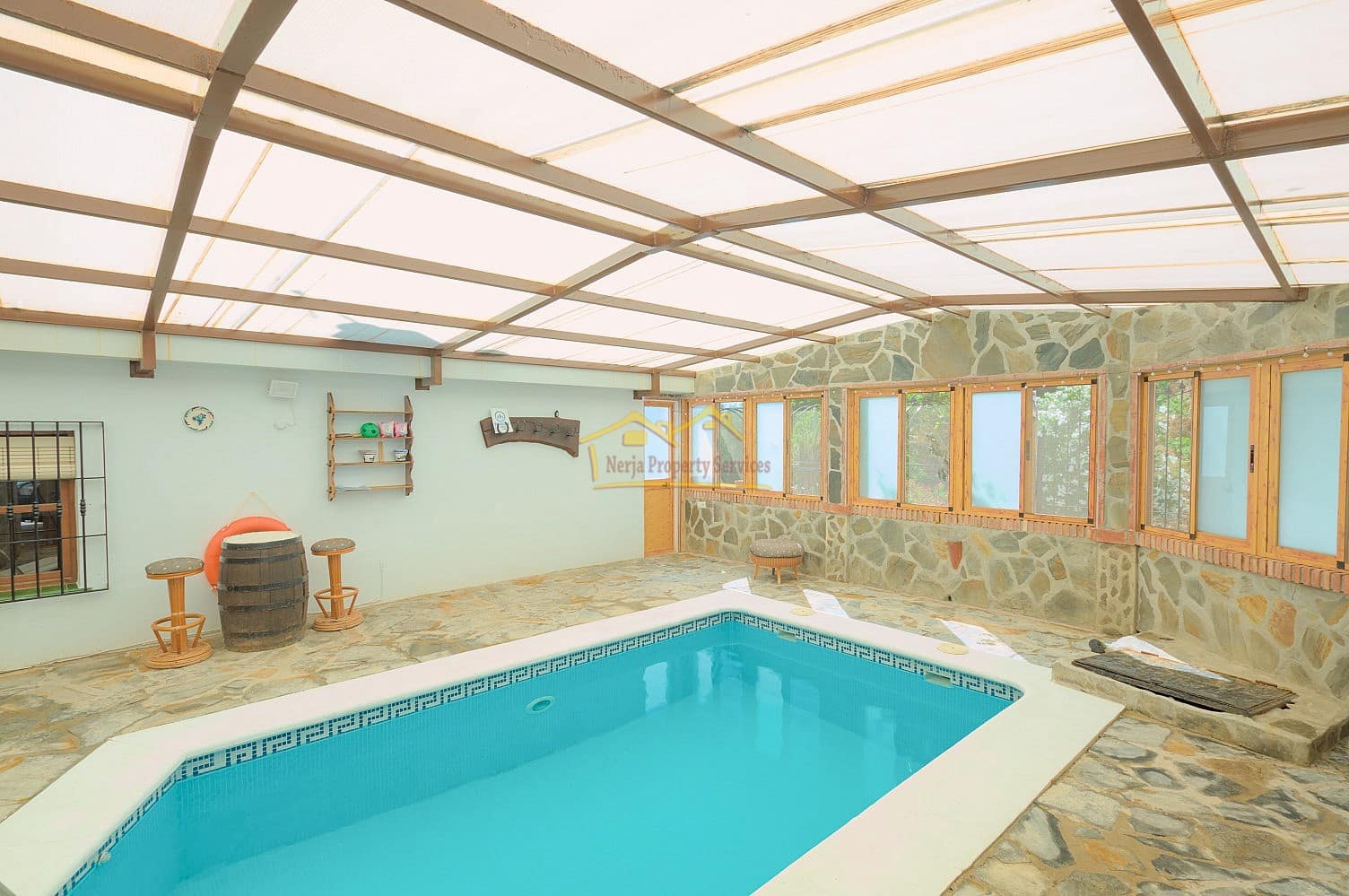 3 soveværelse Finca/Landehus til salg i Sayalonga med swimmingpool garage - € 365.000 (Ref: 8655090)