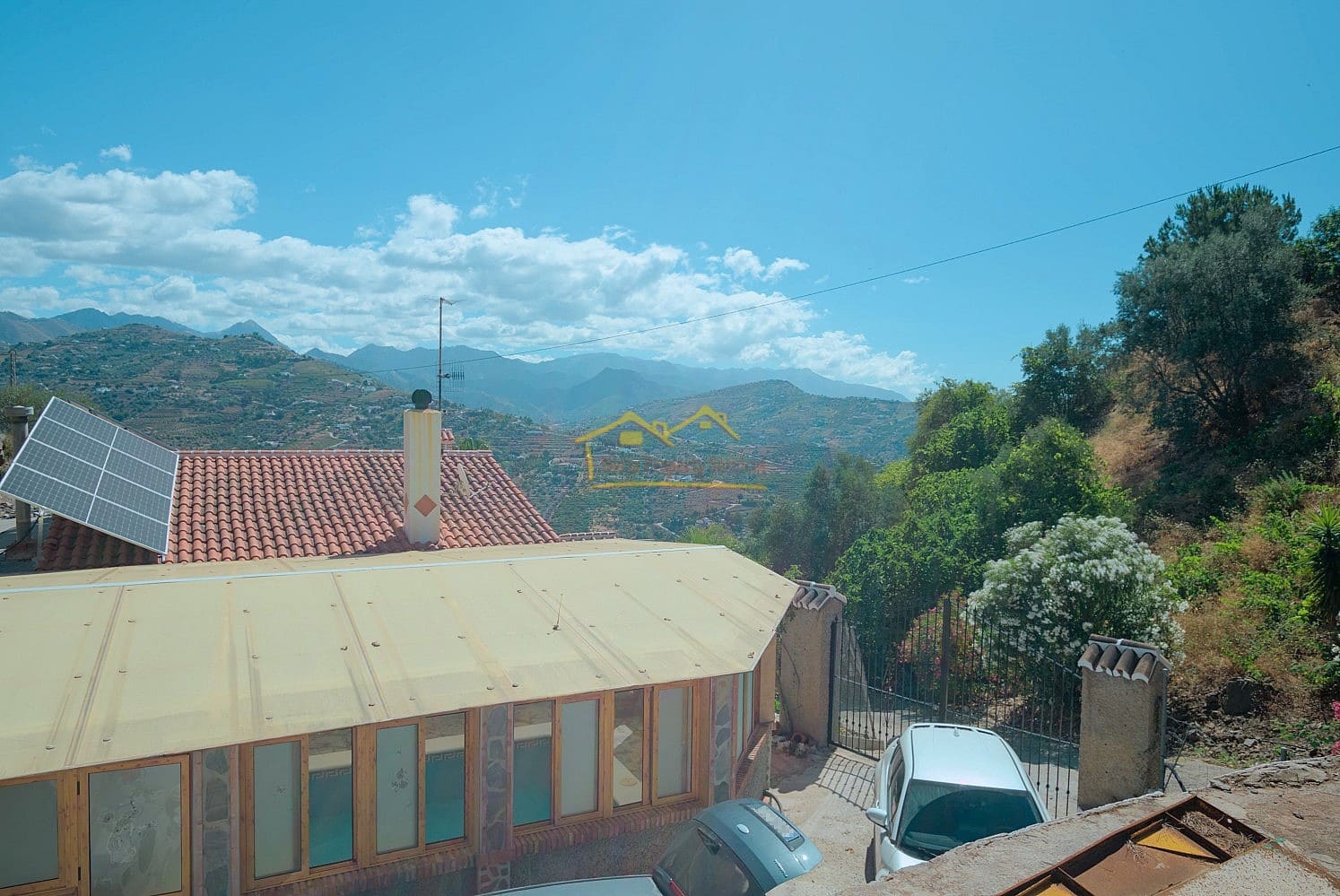 3 soveværelse Finca/Landehus til salg i Sayalonga med swimmingpool garage - € 365.000 (Ref: 8655090)