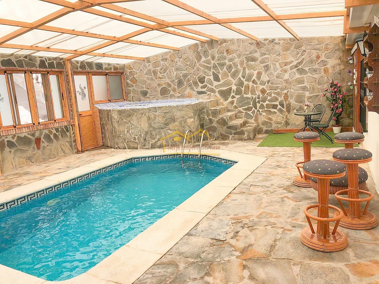 3 soveværelse Finca/Landehus til salg i Sayalonga med swimmingpool garage - € 365.000 (Ref: 8655090)