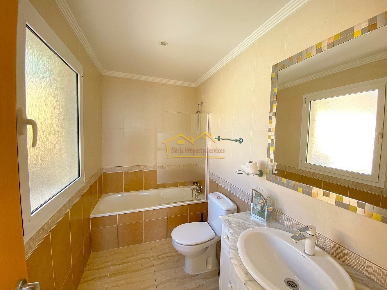 3 soverom Villa til leie i Torrox-Costa med svømmebasseng - € 2 300 (Ref: 8664214)