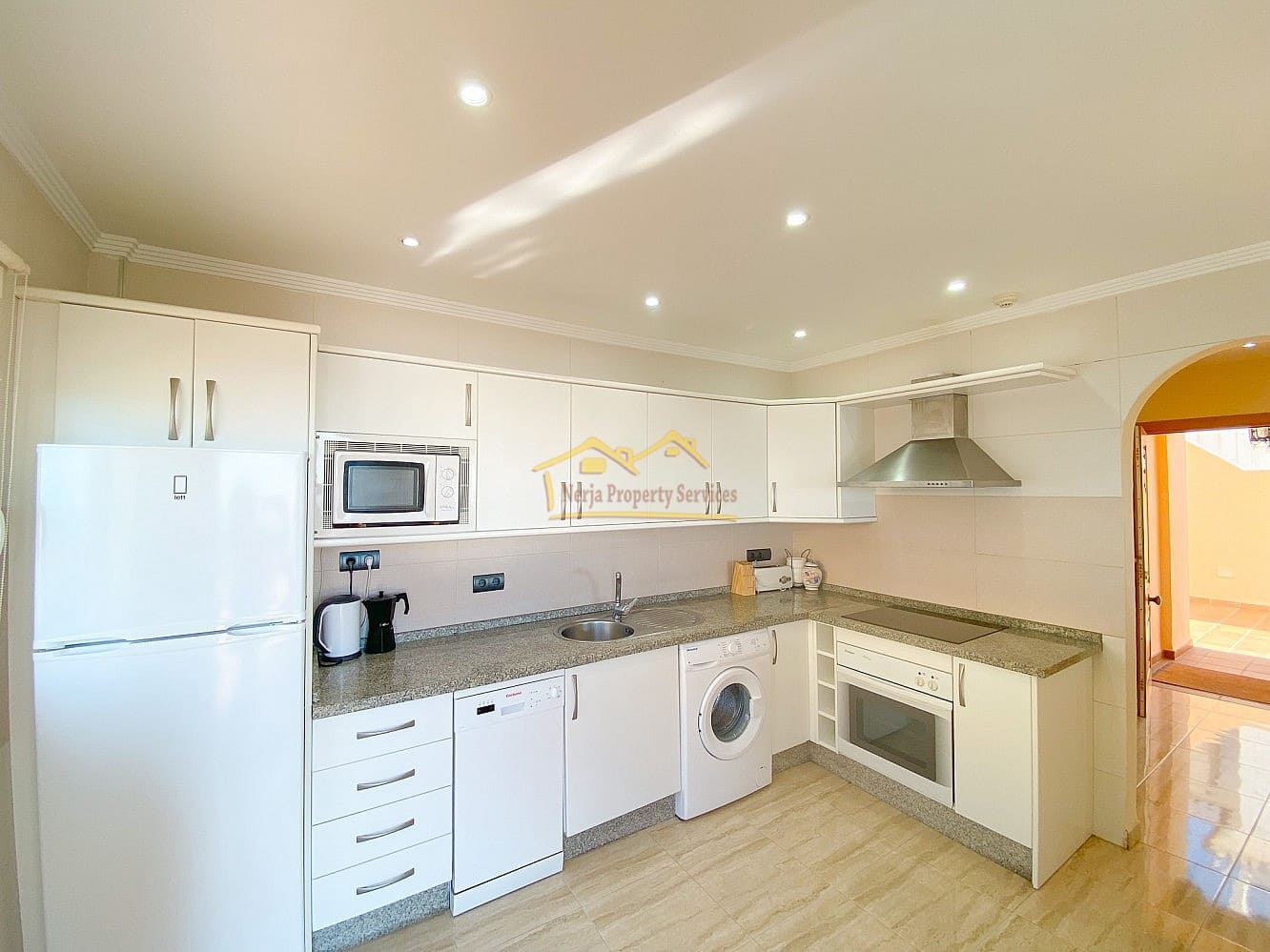 3 soverom Villa til leie i Torrox-Costa med svømmebasseng - € 2 300 (Ref: 8664214)