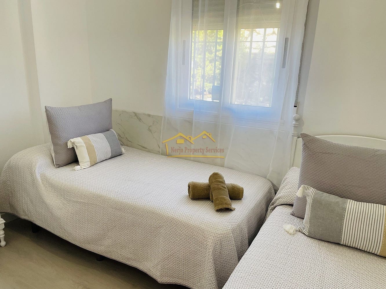 3 soveværelse Lejlighed til salg i Nerja med swimmingpool garage - € 420.000 (Ref: 8676239)