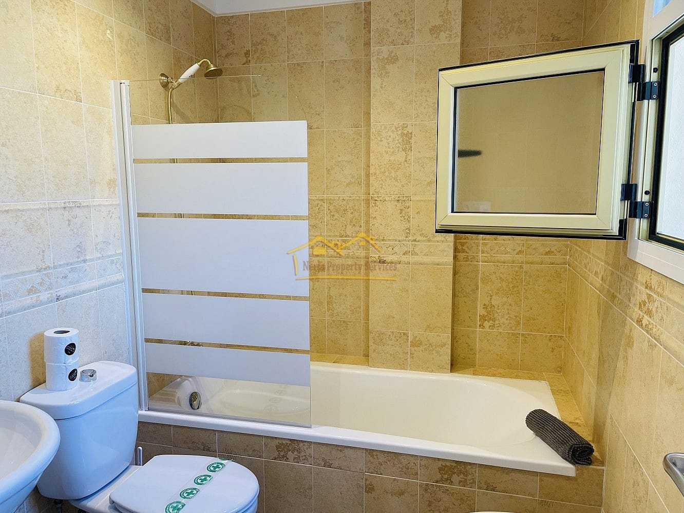 3 soveværelse Lejlighed til salg i Nerja med swimmingpool garage - € 420.000 (Ref: 8676239)