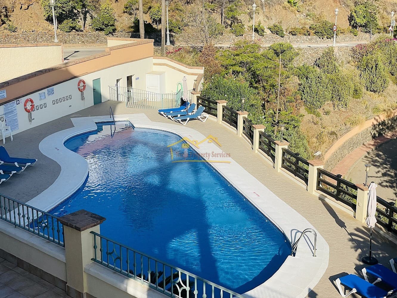 3 soveværelse Lejlighed til salg i Nerja med swimmingpool garage - € 420.000 (Ref: 8676239)