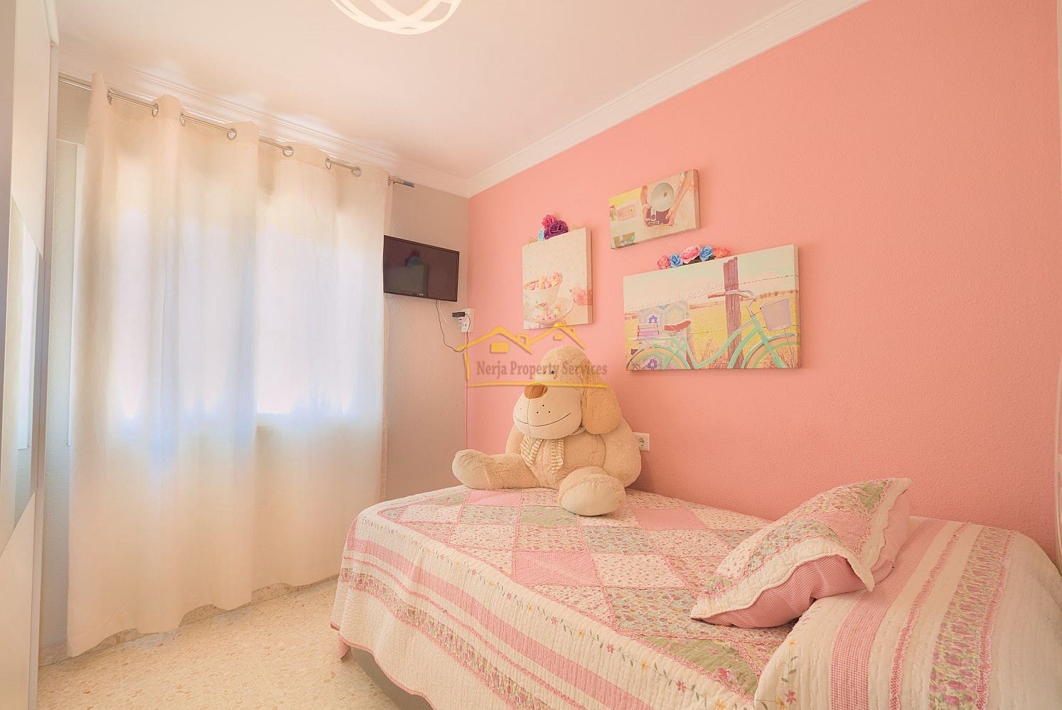 3 slaapkamer Huis te koop in Torre del Mar met zwembad garage - € 410.000 (Ref: 8714949)