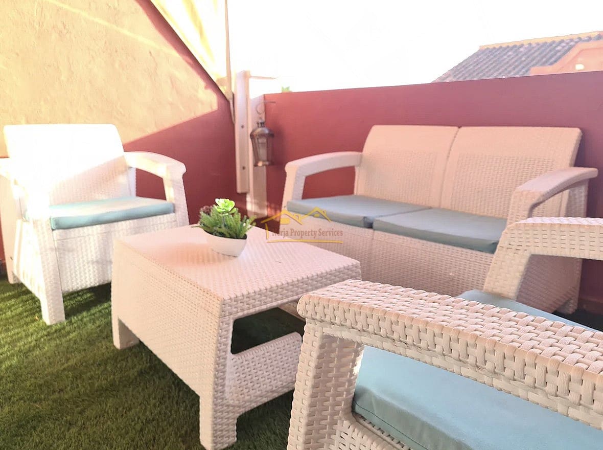 3 soveværelse Rækkehus til salg i Nerja med swimmingpool - € 350.000 (Ref: 8728222)