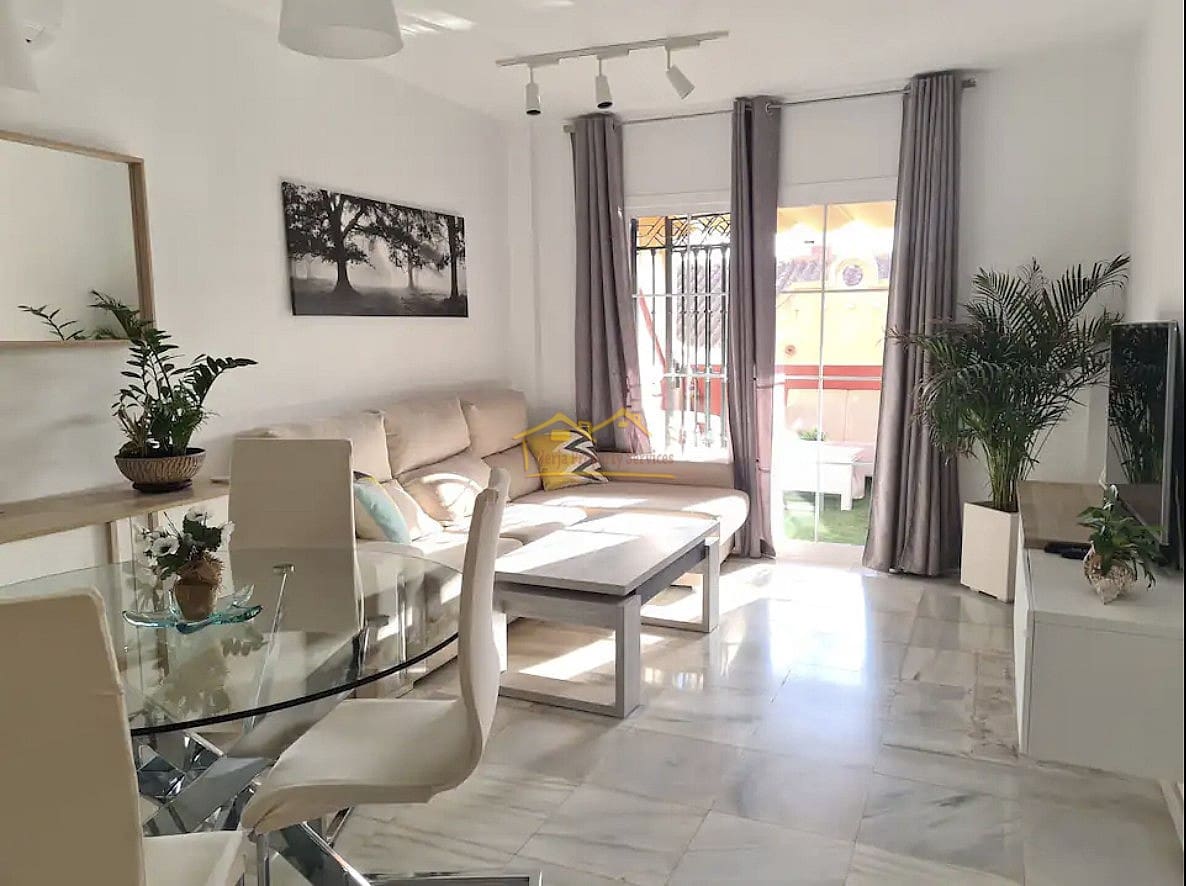 3 soveværelse Rækkehus til salg i Nerja med swimmingpool - € 350.000 (Ref: 8728222)