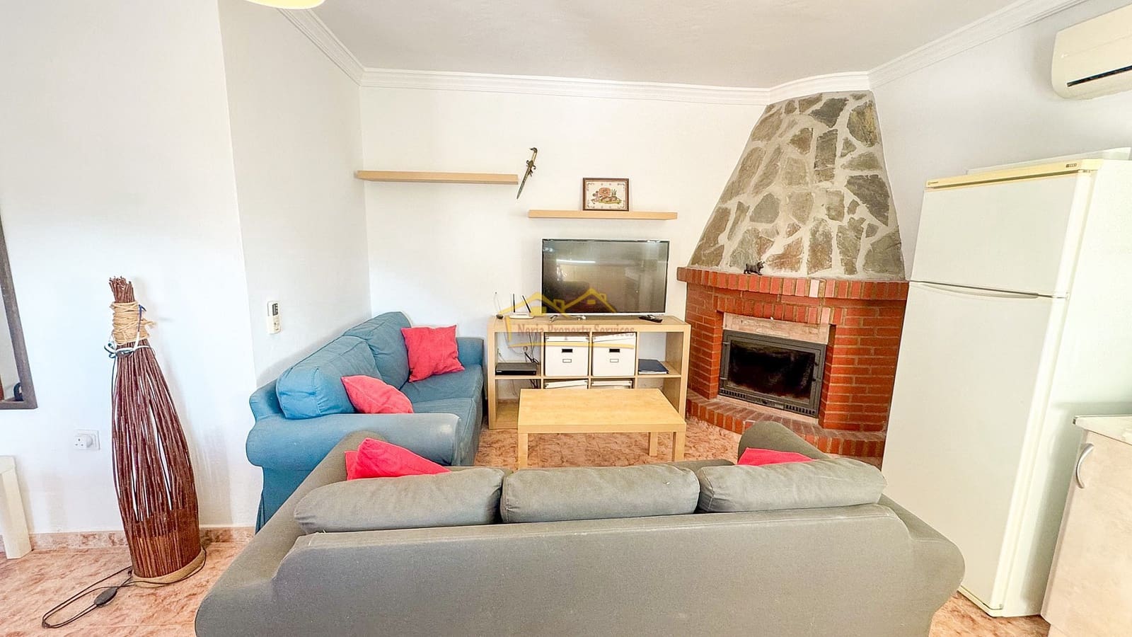 2 sovrum Finca/Hus på landet att hyra i Torrox med pool garage - 1 000 € (Ref: 8736579)