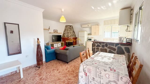 2 makuuhuone Maalaistalo vuokrattavana paikassa Torrox Pueblo, Torrox mukana uima-altaan 
autotalli - 1 000 € (Ref: 8736579)