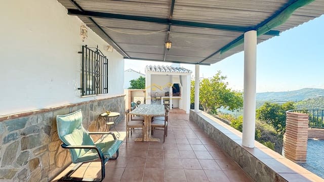 2 makuuhuone Maalaistalo vuokrattavana paikassa Torrox Pueblo, Torrox mukana uima-altaan 
autotalli - 1 000 € (Ref: 8736579)