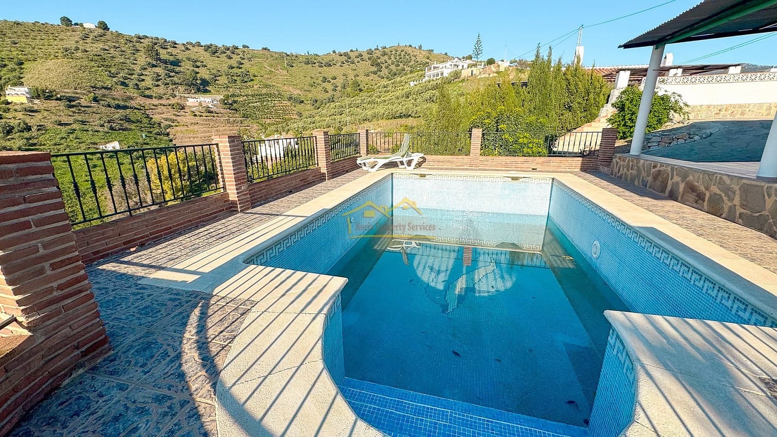 2 sovrum Finca/Hus på landet att hyra i Torrox med pool garage - 1 000 € (Ref: 8736579)