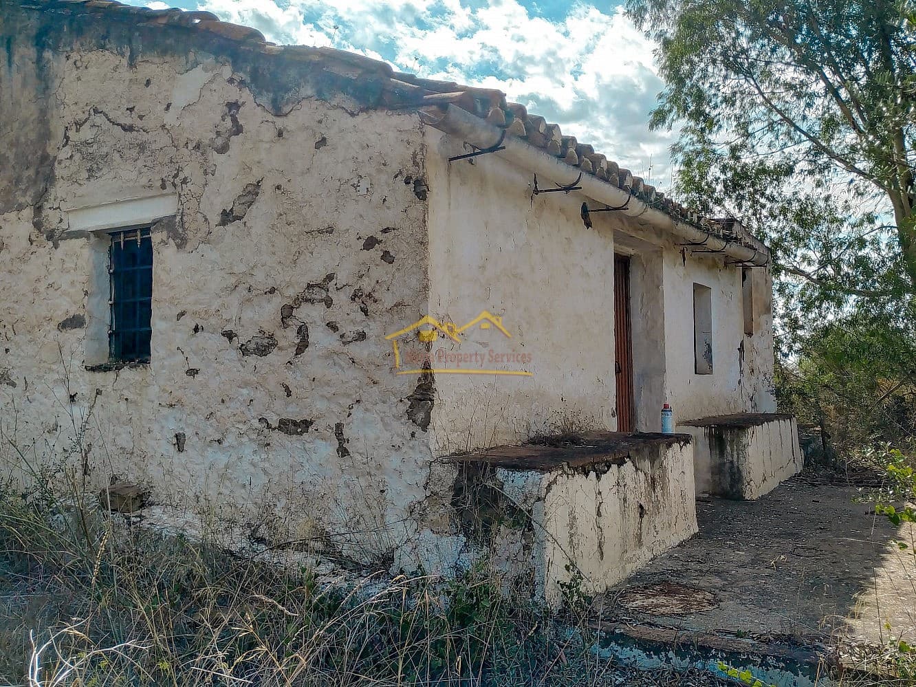 Grunde uden byggetilladelser til salg i Frigiliana - € 215.000 (Ref: 8754777)