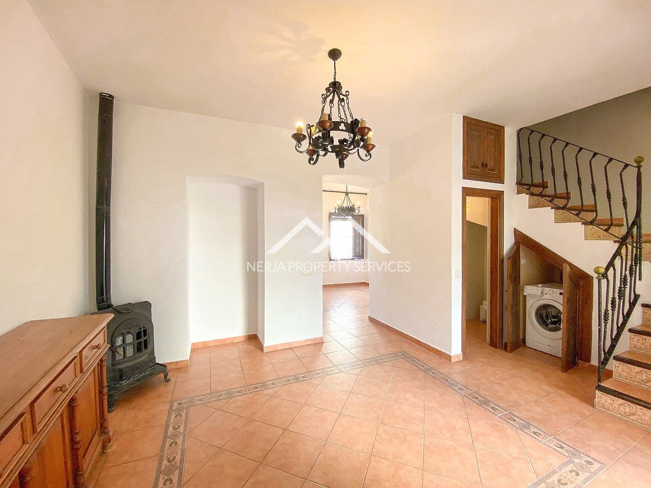 3 soveværelse Villa til salg i Maro med swimmingpool - € 570.000 (Ref: 8780515)