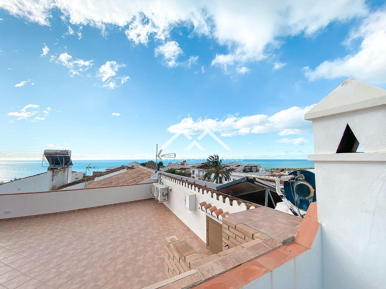 3 soveværelse Villa til salg i Maro med swimmingpool - € 570.000 (Ref: 8780515)