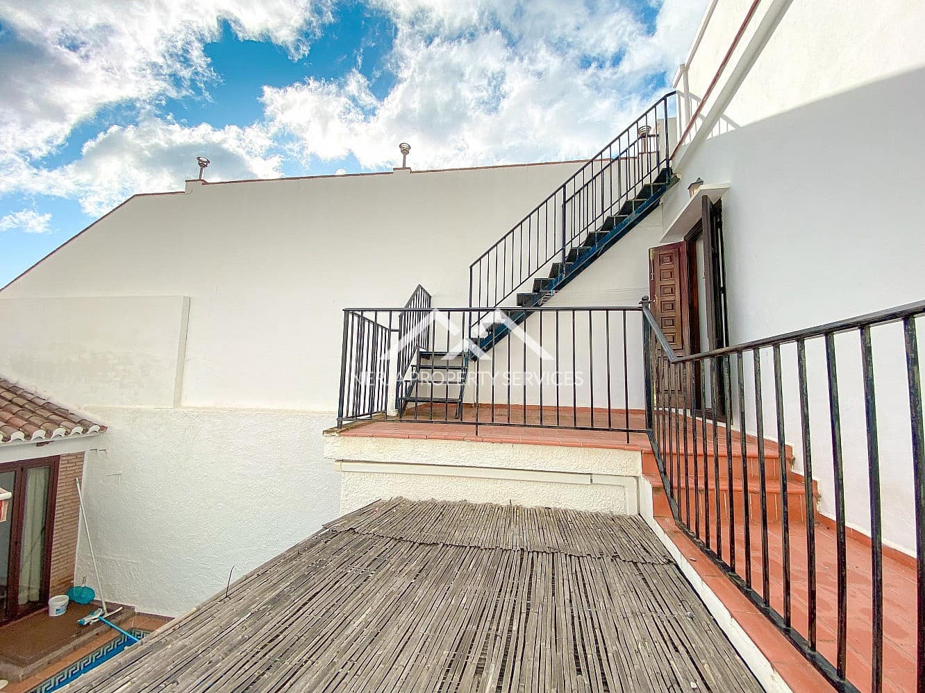 3 soveværelse Villa til salg i Maro med swimmingpool - € 570.000 (Ref: 8780515)