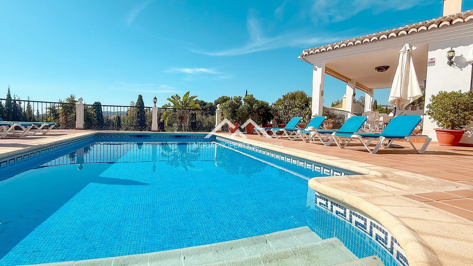 5 soveværelse Villa til salg i Frigiliana med swimmingpool - € 1.299.000 (Ref: 8796392)