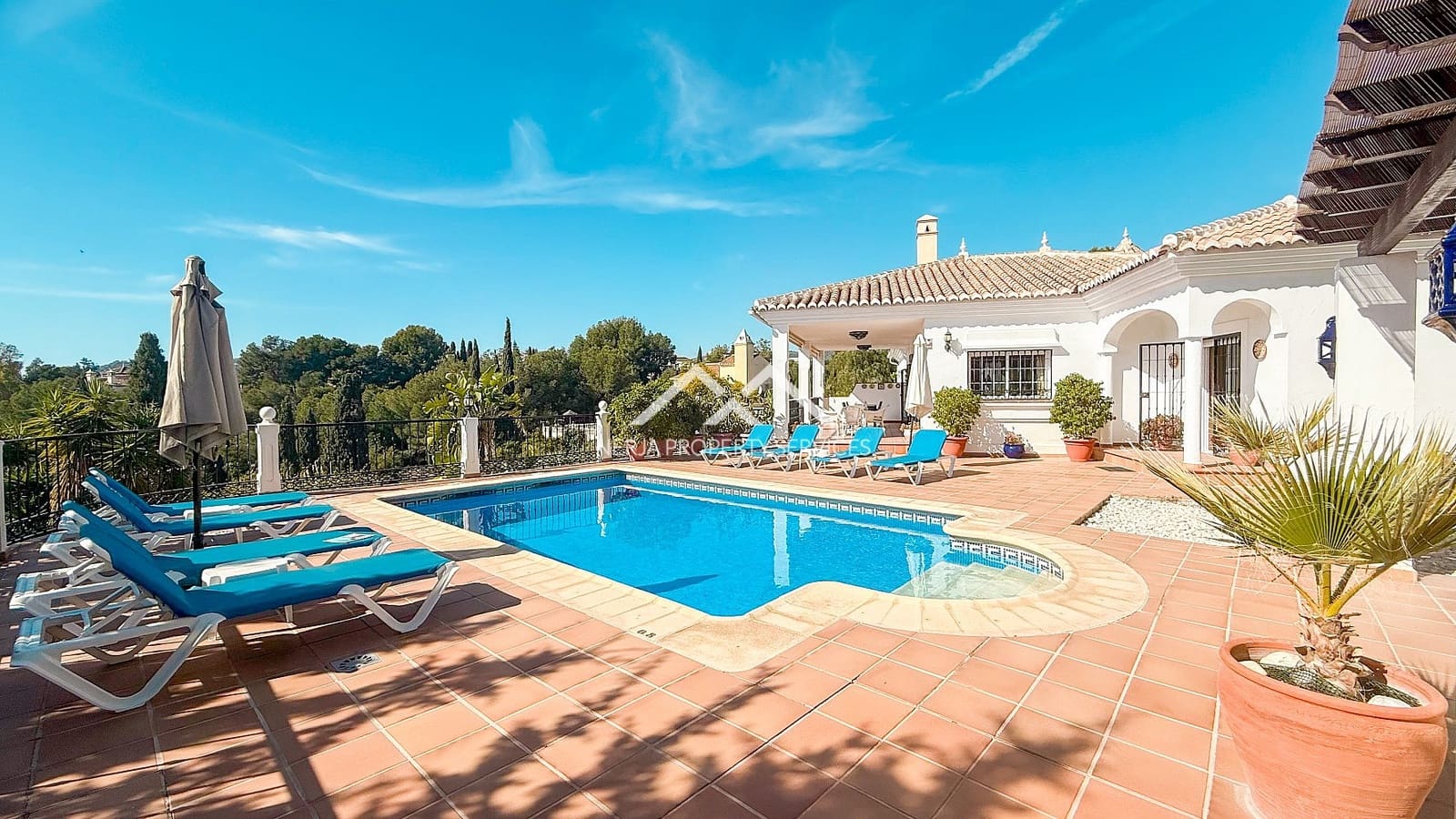 5 soveværelse Villa til salg i Frigiliana med swimmingpool - € 1.299.000 (Ref: 8796392)