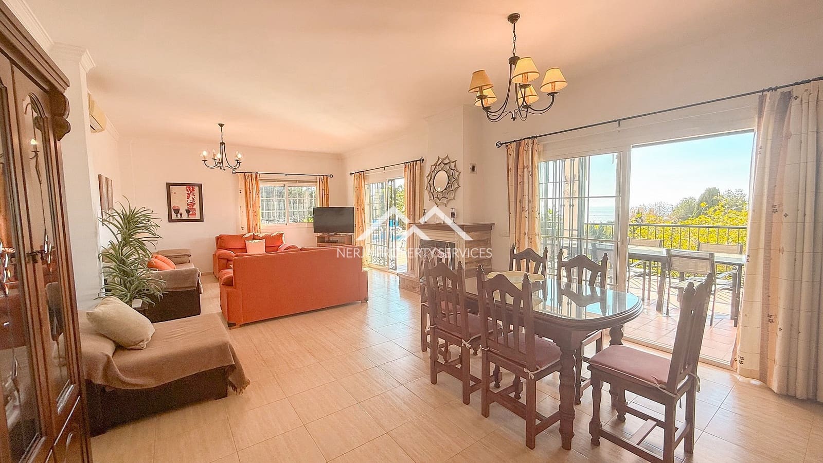 5 soveværelse Villa til salg i Frigiliana med swimmingpool - € 1.299.000 (Ref: 8796392)