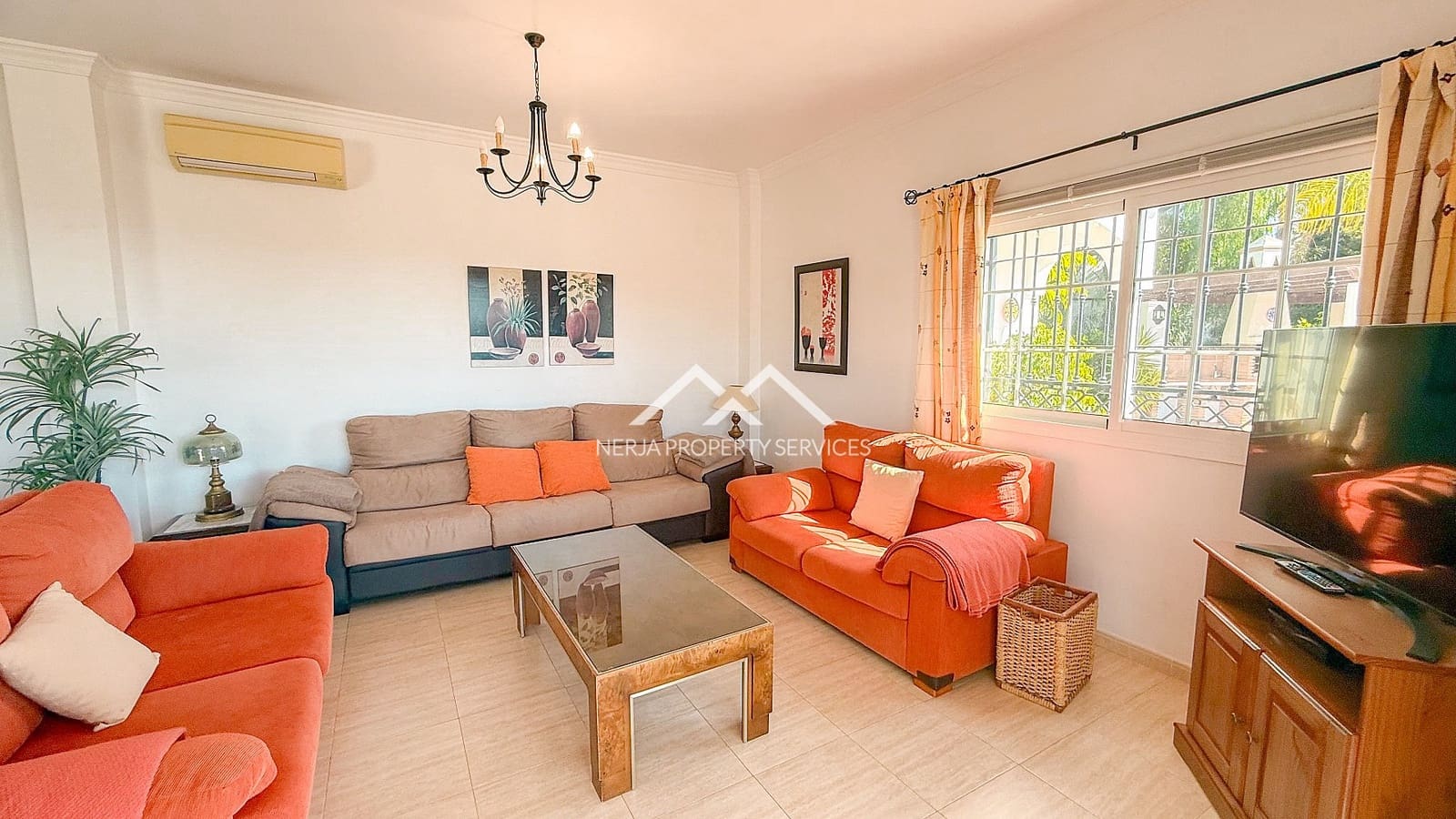 5 soveværelse Villa til salg i Frigiliana med swimmingpool - € 1.299.000 (Ref: 8796392)