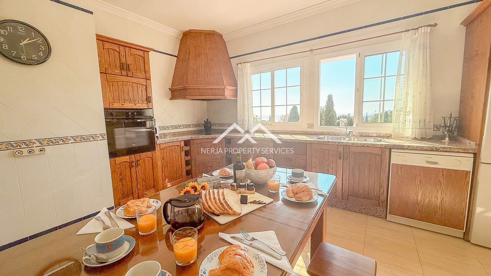 5 soveværelse Villa til salg i Frigiliana med swimmingpool - € 1.299.000 (Ref: 8796392)