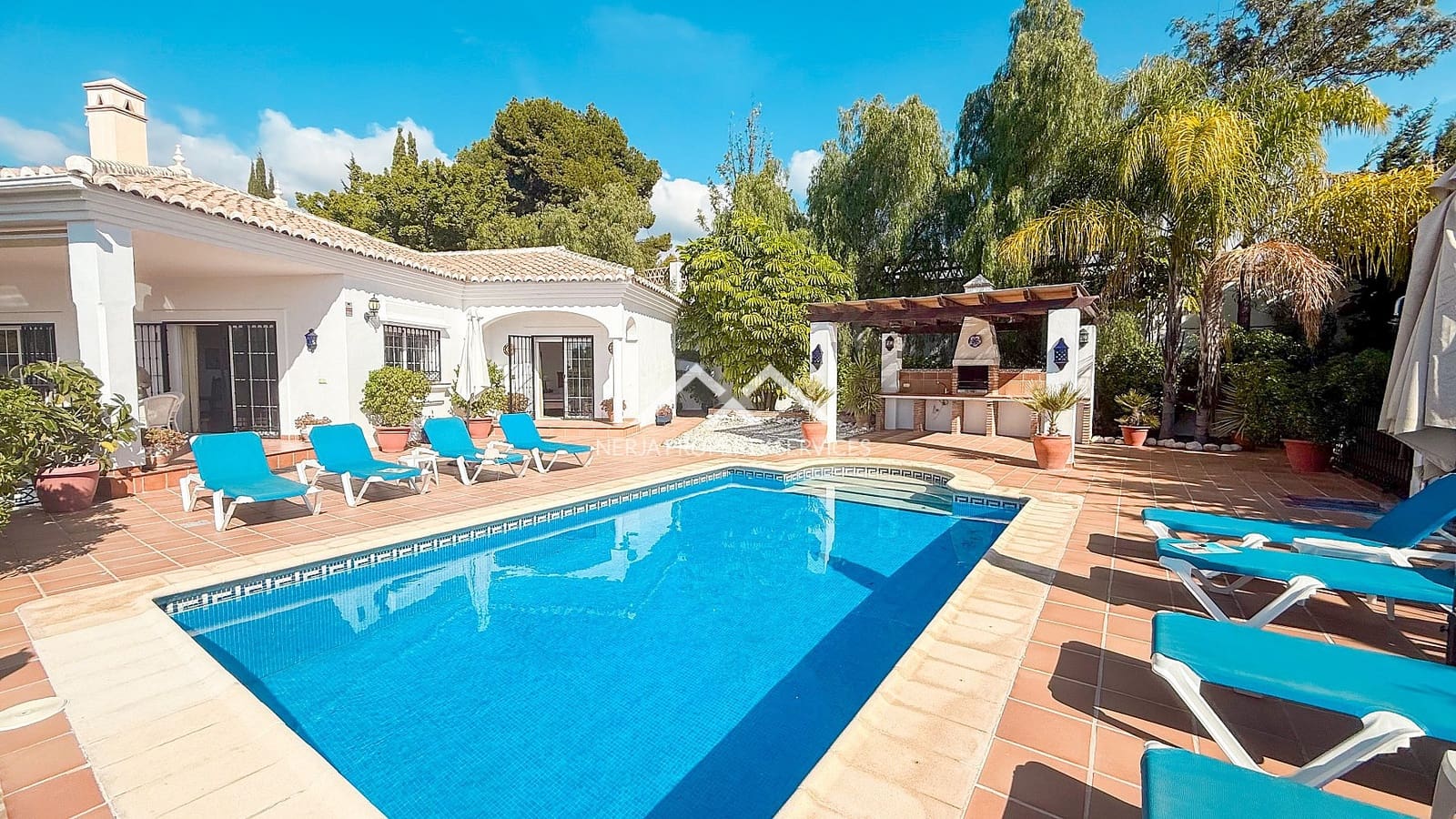 5 soveværelse Villa til salg i Frigiliana med swimmingpool - € 1.299.000 (Ref: 8796392)