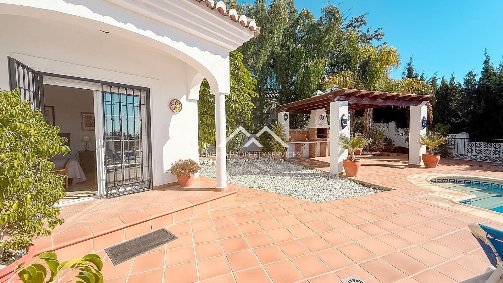 5 soveværelse Villa til salg i Frigiliana med swimmingpool - € 1.299.000 (Ref: 8796392)