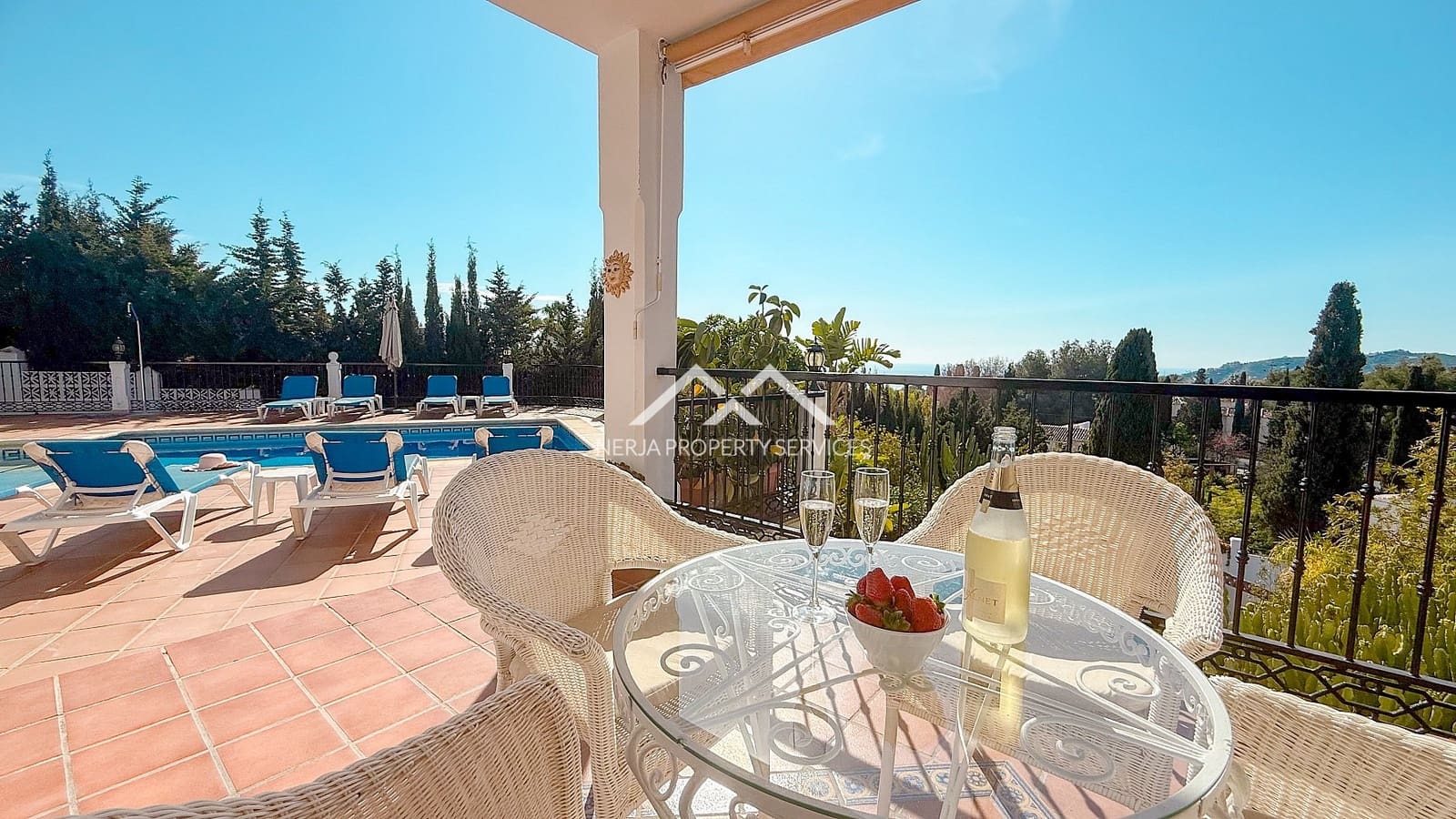 5 soveværelse Villa til salg i Frigiliana med swimmingpool - € 1.299.000 (Ref: 8796392)
