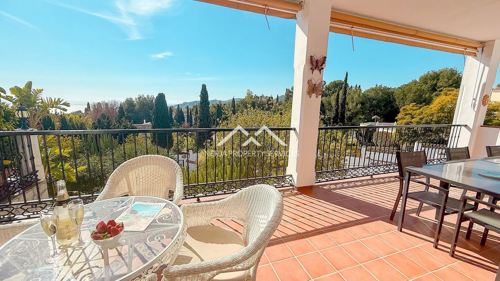 5 soveværelse Villa til salg i Frigiliana med swimmingpool - € 1.299.000 (Ref: 8796392)