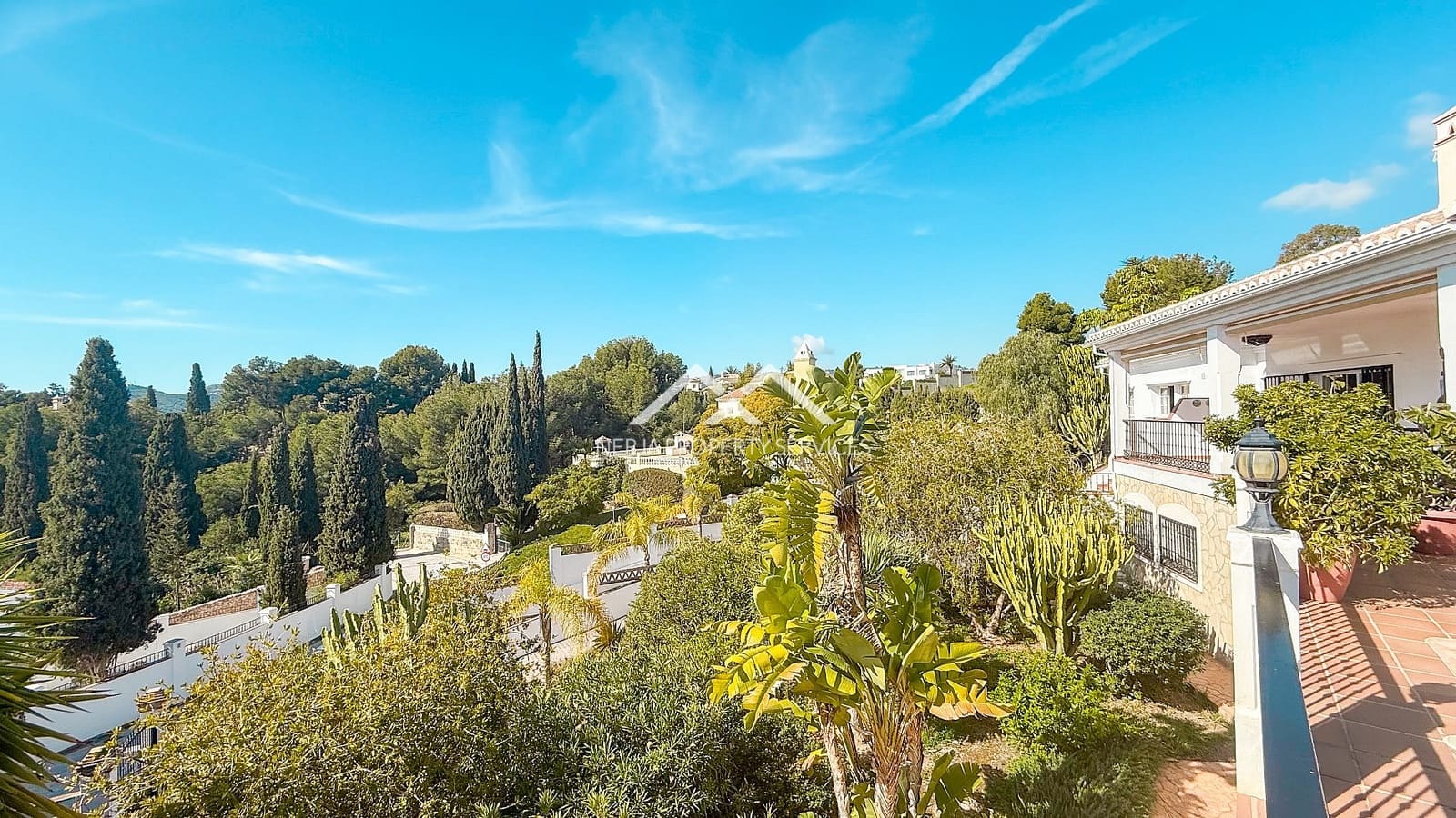 5 soveværelse Villa til salg i Frigiliana med swimmingpool - € 1.299.000 (Ref: 8796392)