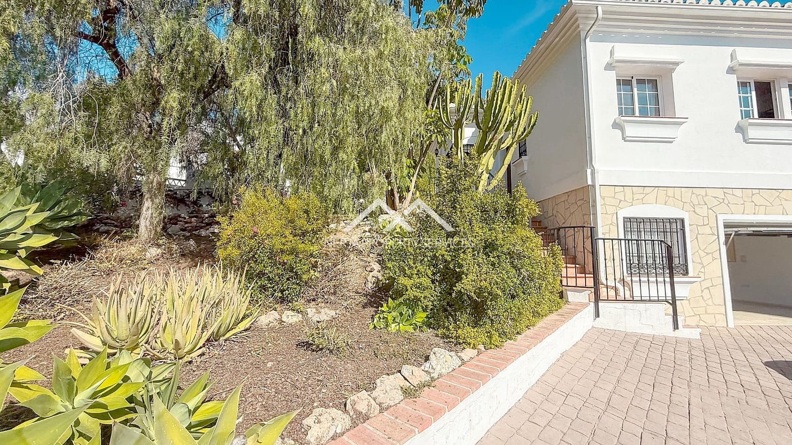 5 soveværelse Villa til salg i Frigiliana med swimmingpool - € 1.299.000 (Ref: 8796392)