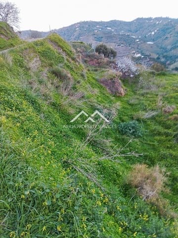 Grunde uden byggetilladelser til salg i Torrox Pueblo, Torrox - € 180.000 (Ref: 8826415)