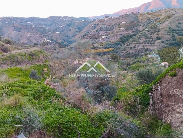 Grunde uden byggetilladelser til salg i Torrox Pueblo, Torrox - € 180.000 (Ref: 8826415)